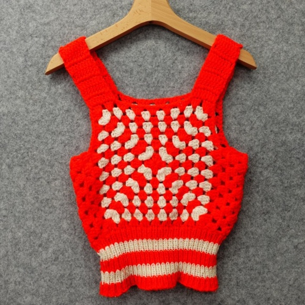 Y2K Handmade Womens XS Red Granny Square Crochet Crop Tank Top Boho Artisan